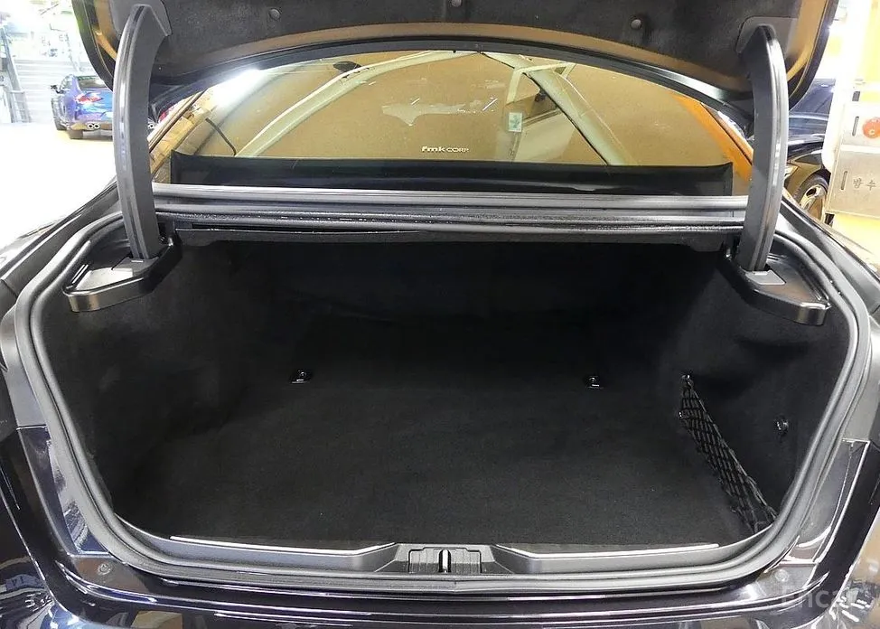 Фото 4 - Maserati Quattroporte