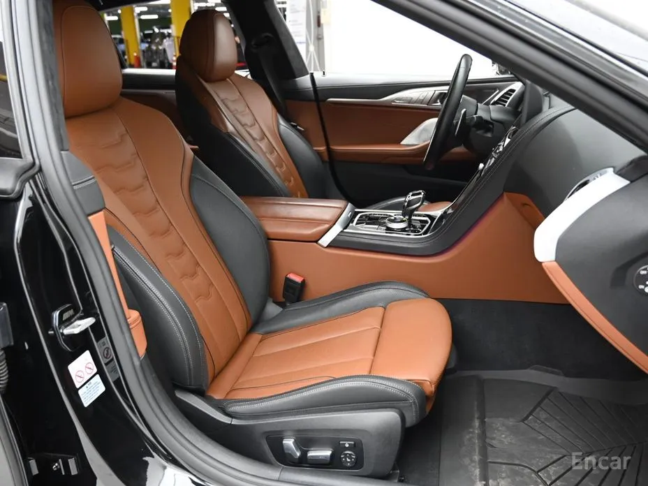 Фото 10 - BMW 8 Series