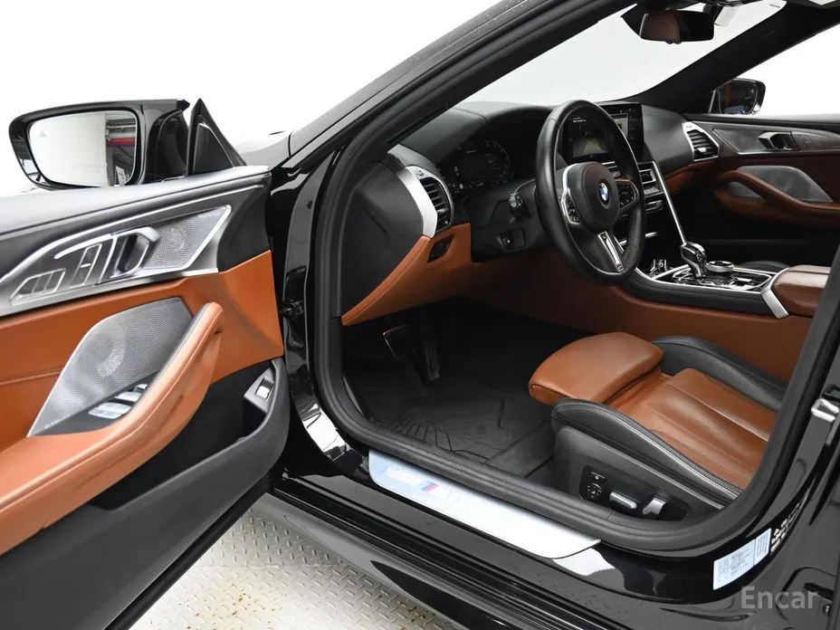 Фото 11 - BMW 8 Series