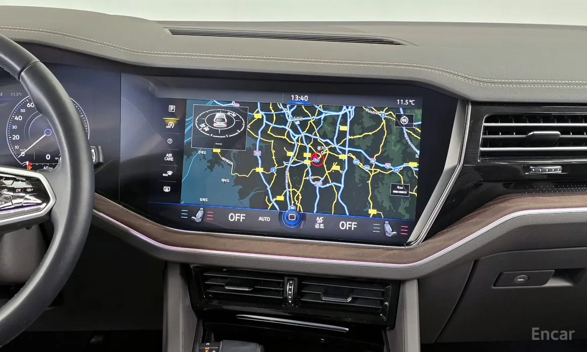 Фото 14 - Volkswagen Touareg