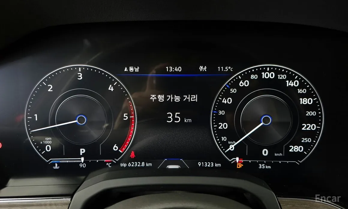 Фото 8 - Volkswagen Touareg