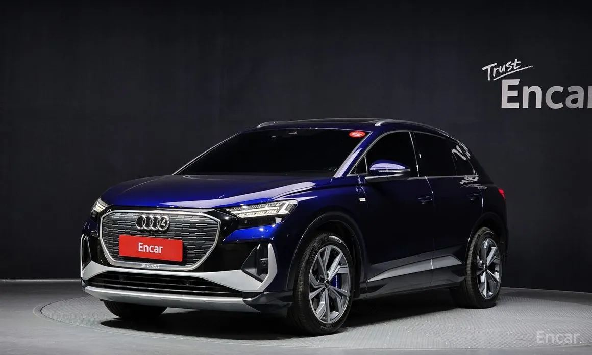 Фото 1 - Audi Q4 e-tron