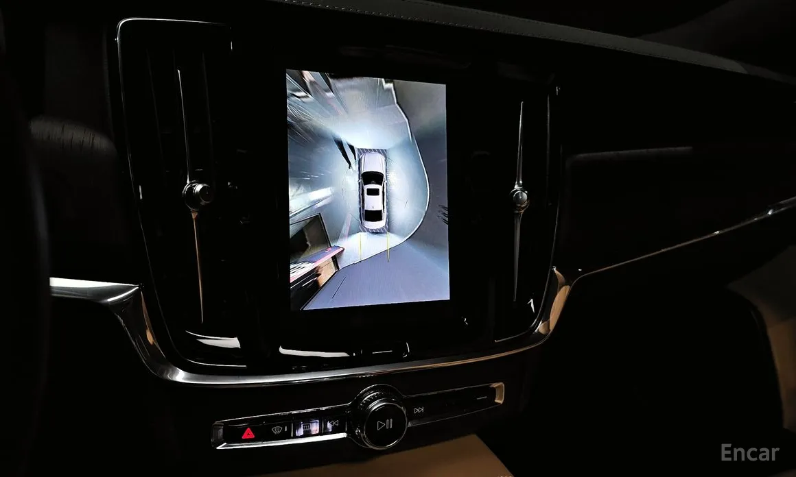 Фото 16 - Volvo S90