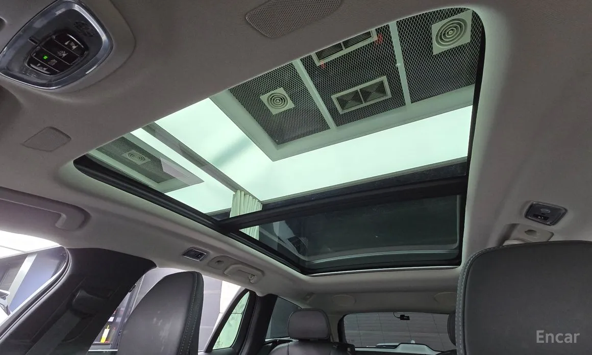 Фото 18 - Volvo V60