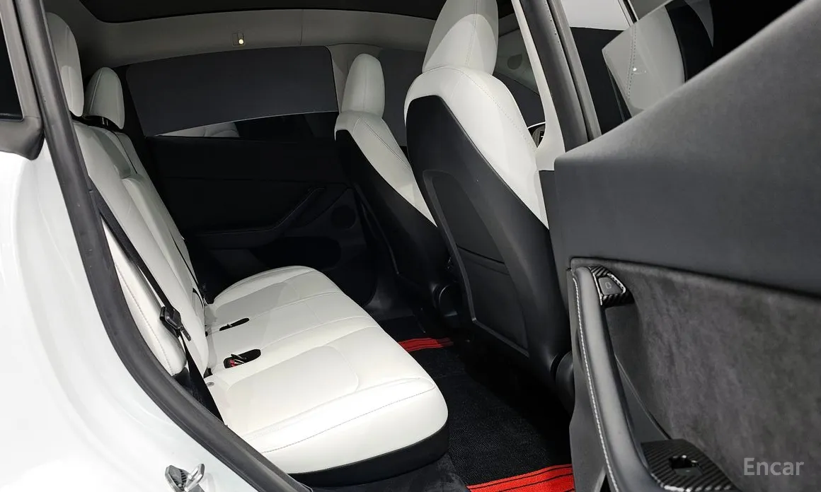 Фото 11 - Tesla Model Y