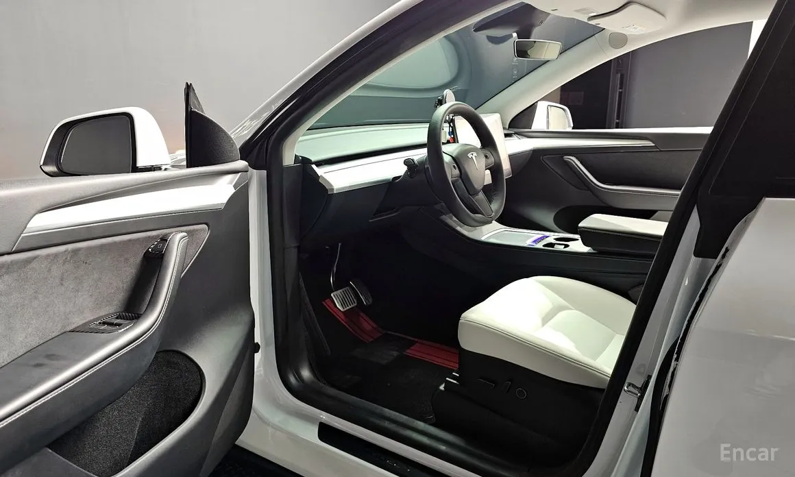 Фото 12 - Tesla Model Y