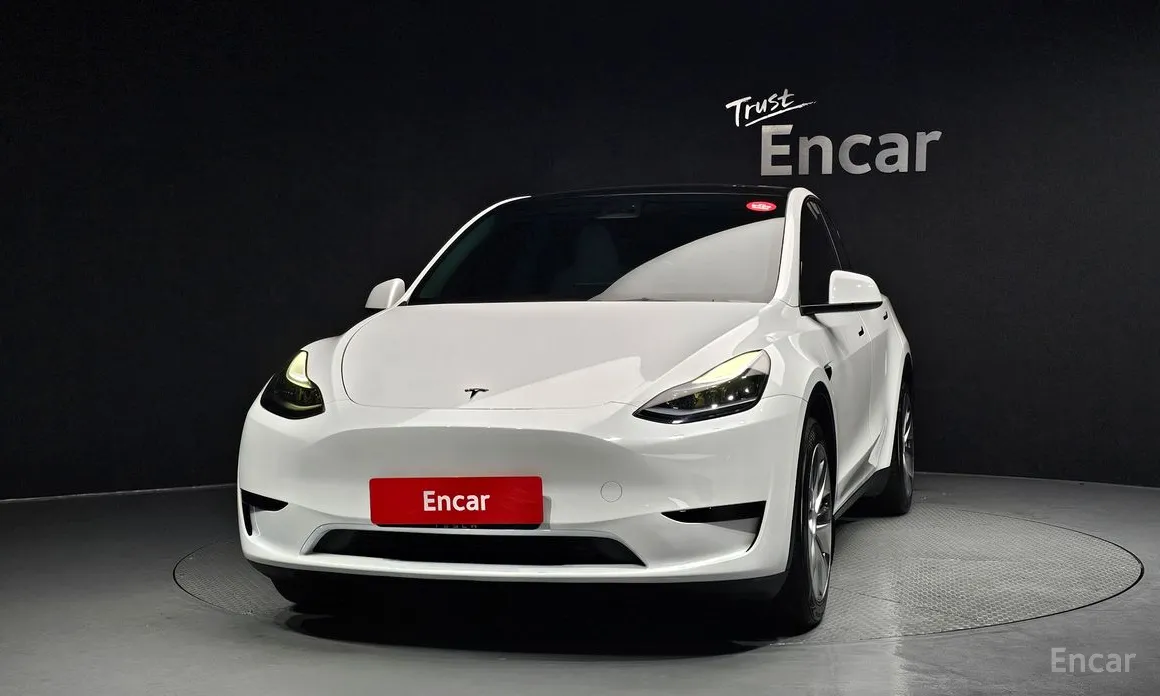 Фото 3 - Tesla Model Y