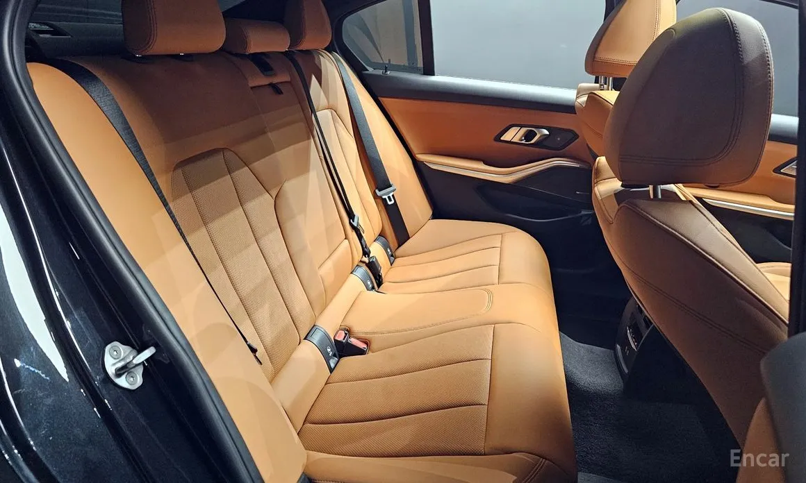 Фото 13 - BMW 3 Series