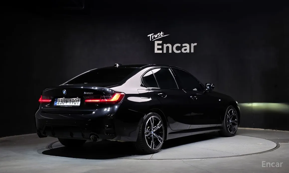 Фото 2 - BMW 3 Series