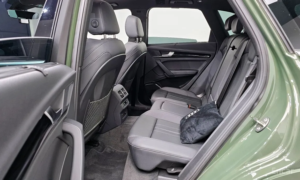 Фото 13 - Audi Q5