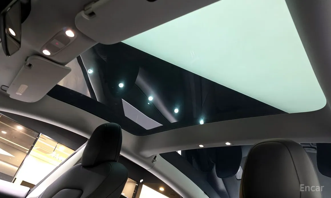 Фото 19 - Tesla Model 3