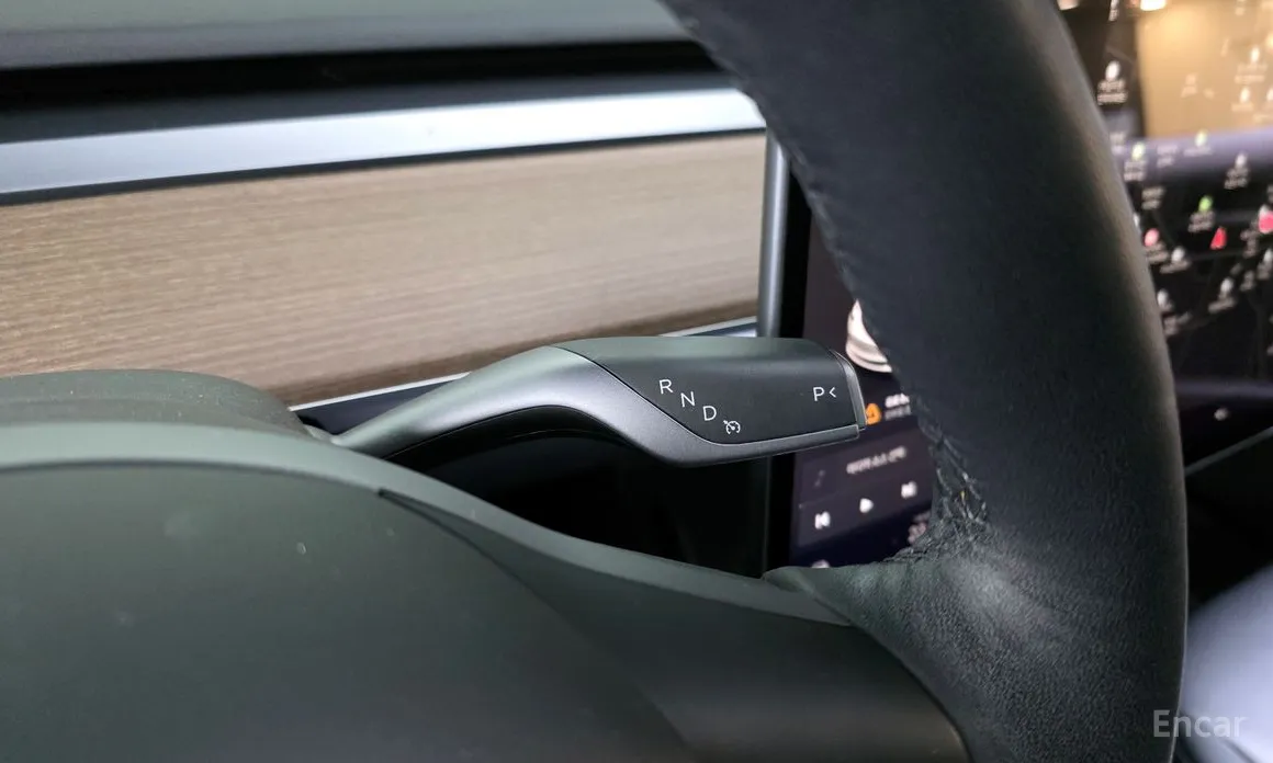 Фото 9 - Tesla Model 3