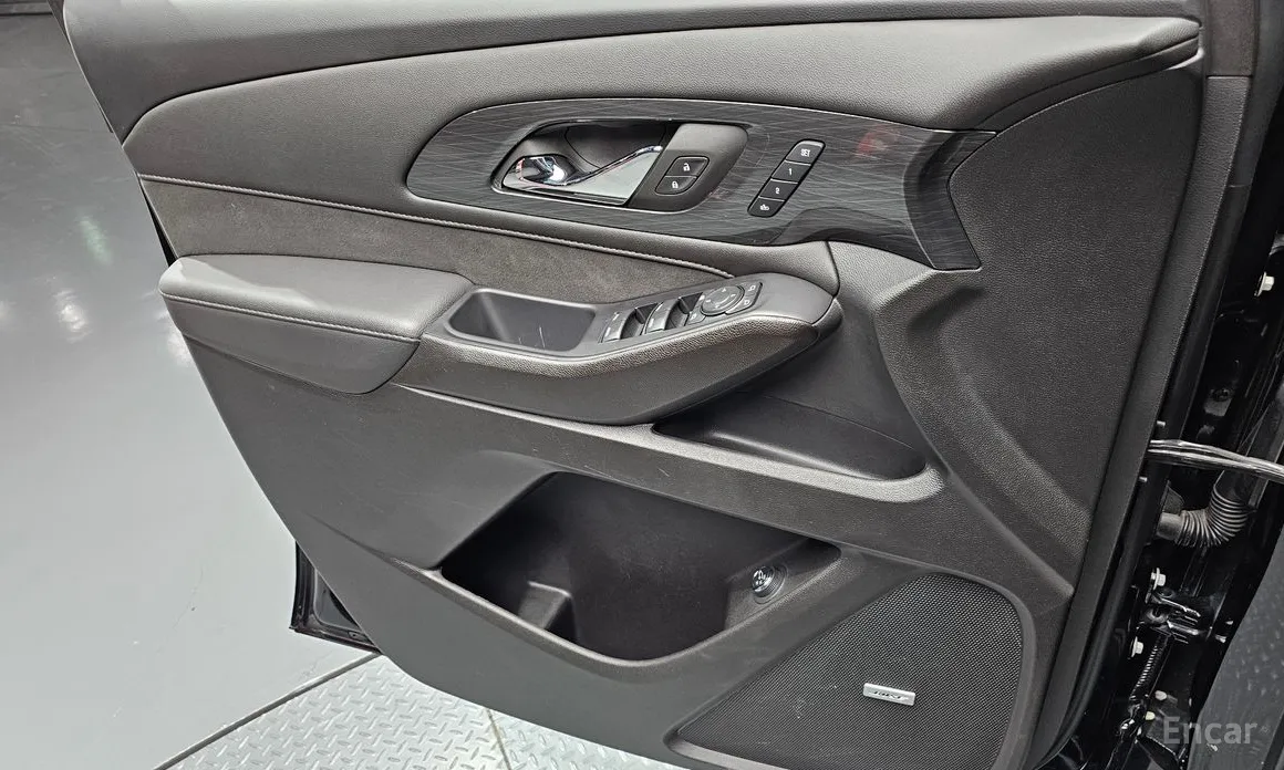 Фото 14 - Chevrolet Traverse