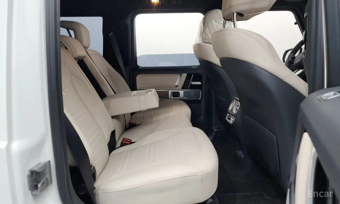 Фото 12 - Mercedes-Benz G-Class