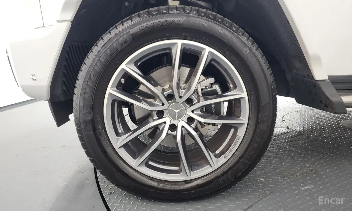 Фото 5 - Mercedes-Benz G-Class