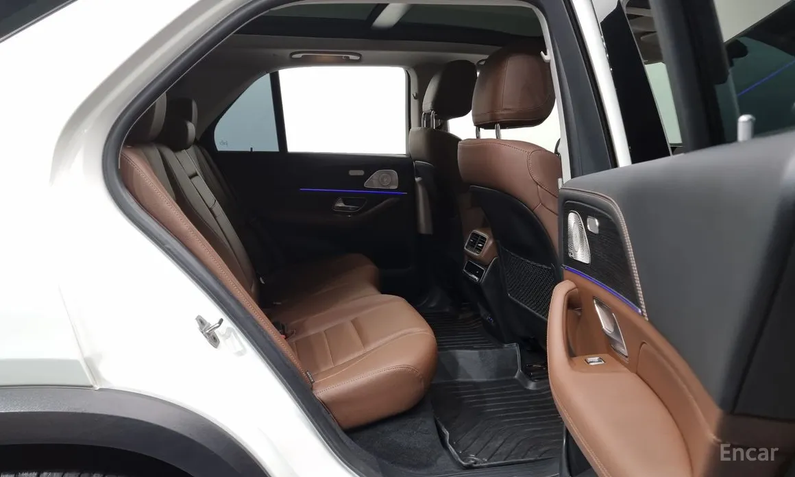 Фото 12 - Mercedes-Benz GLE-Class