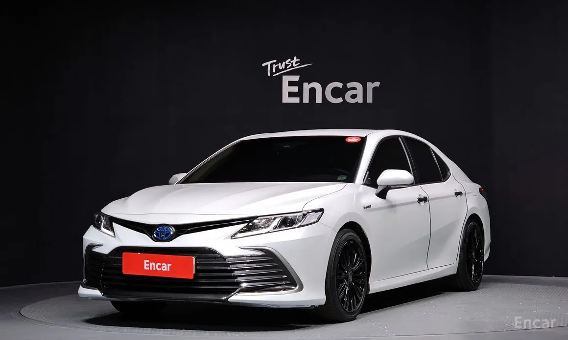 Фото 1 - Toyota Camry