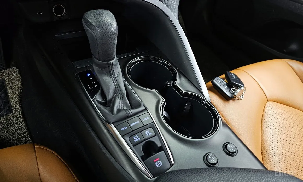 Фото 9 - Toyota Camry