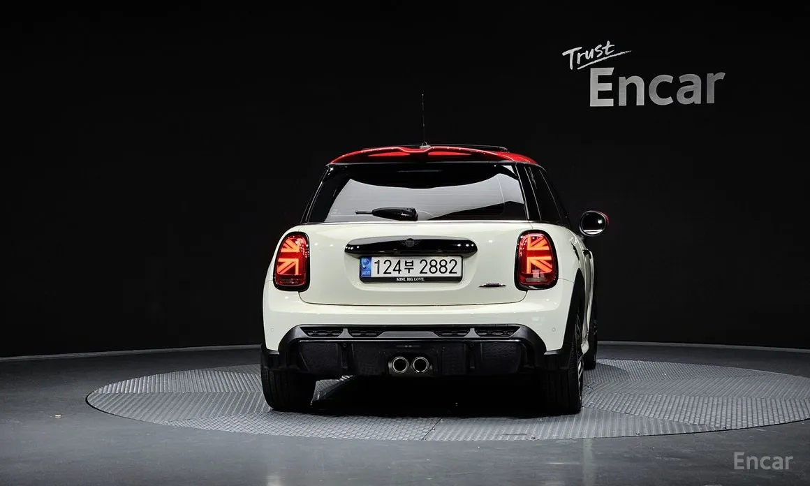 Фото 4 - Mini Cooper