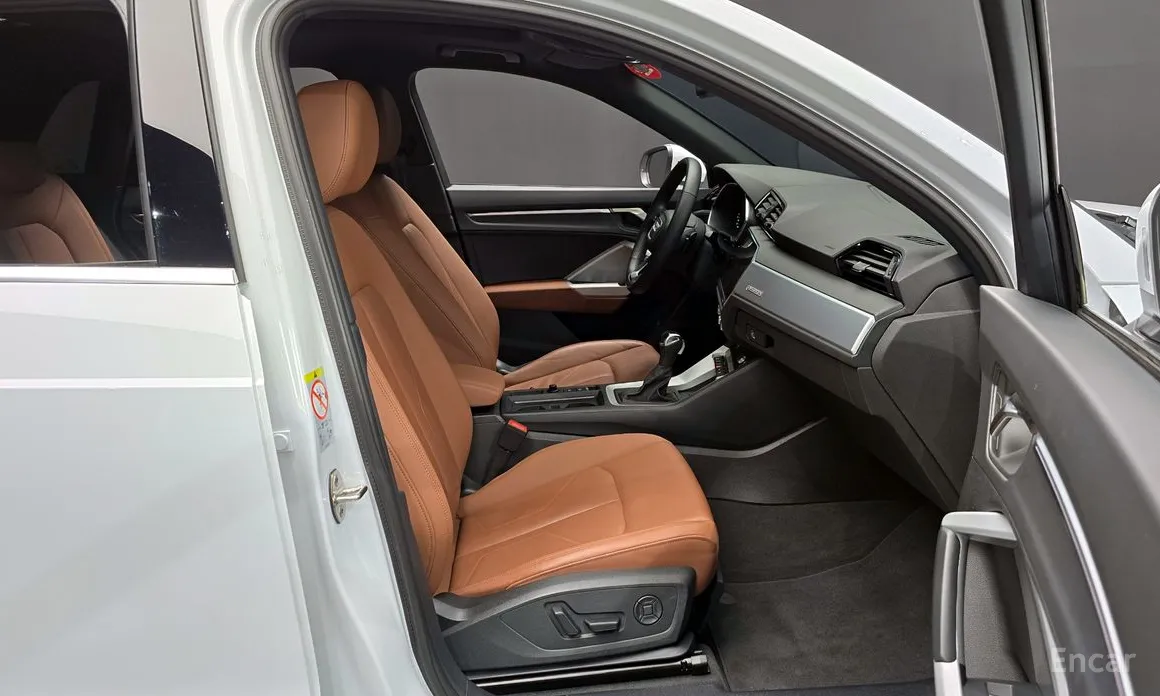 Фото 11 - Audi Q3