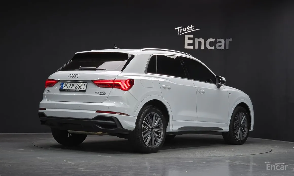 Фото 2 - Audi Q3