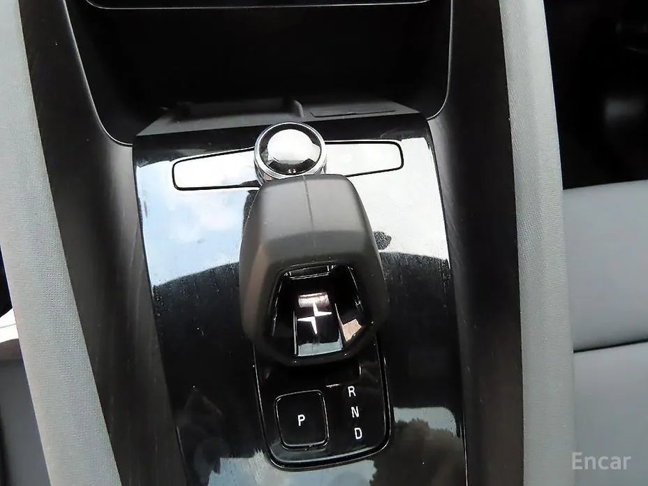 Фото 14 - Polestar 2