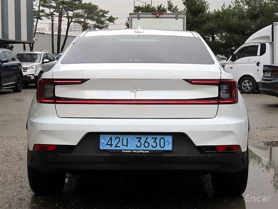 Фото 4 - Polestar 2