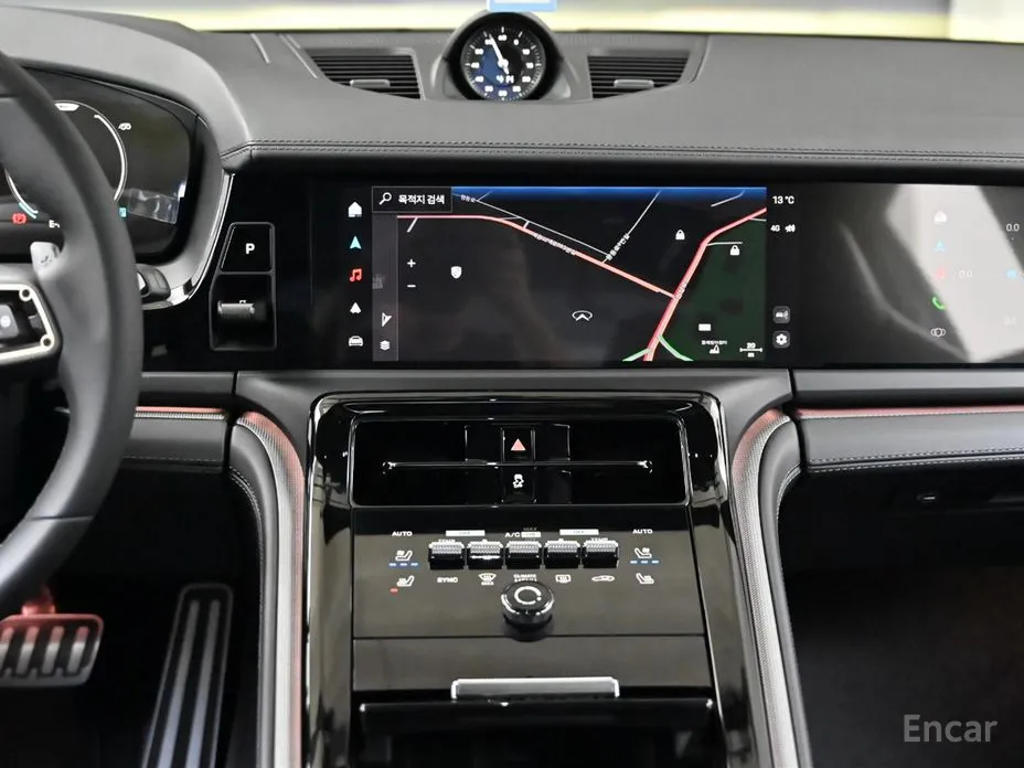 Фото 14 - Porsche Panamera