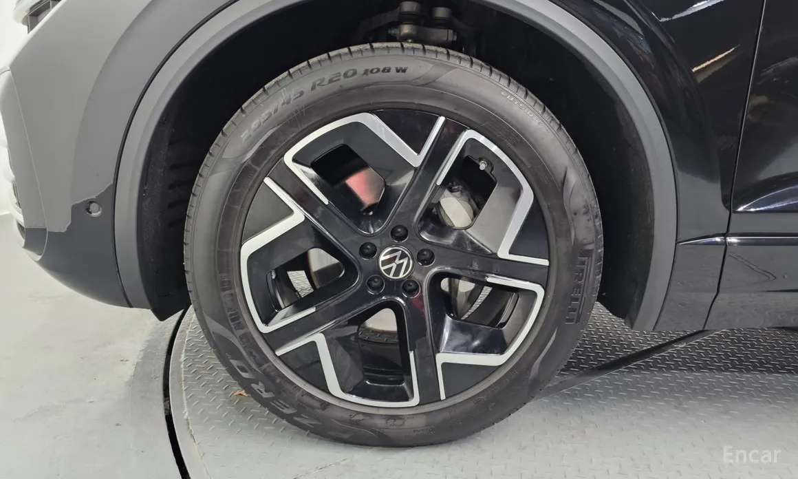 Фото 5 - Volkswagen Touareg