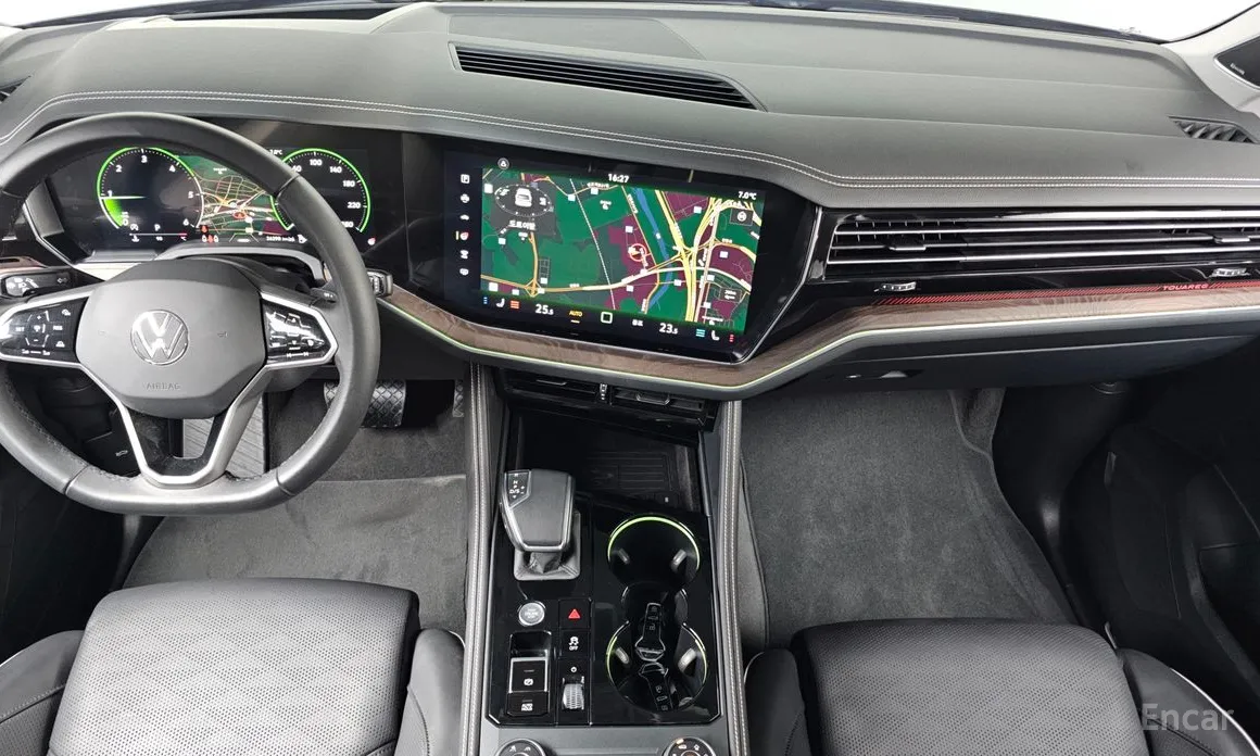 Фото 7 - Volkswagen Touareg