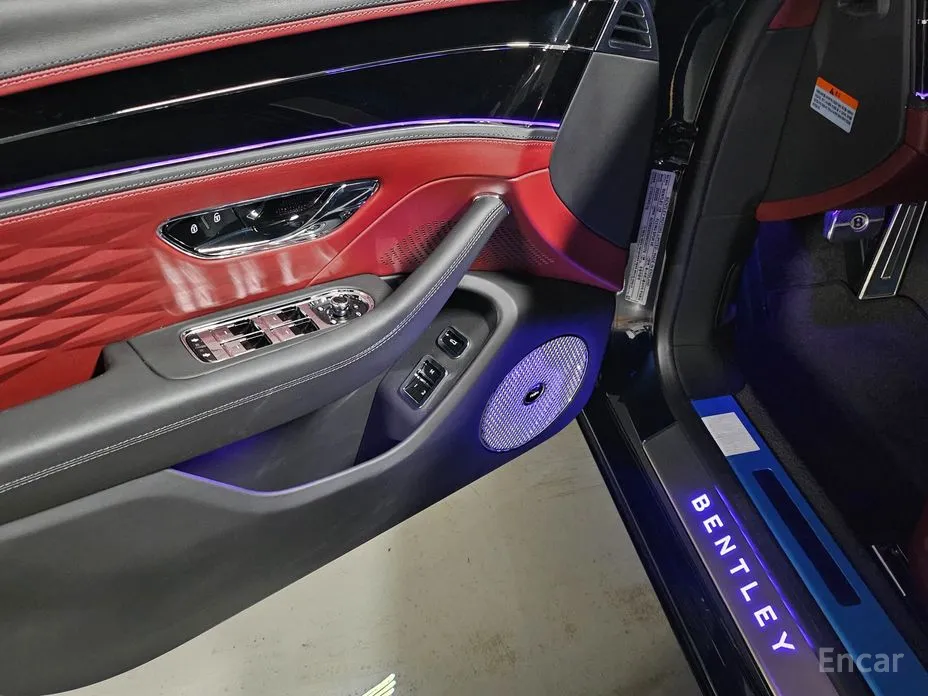 Фото 6 - Bentley Flying Spur