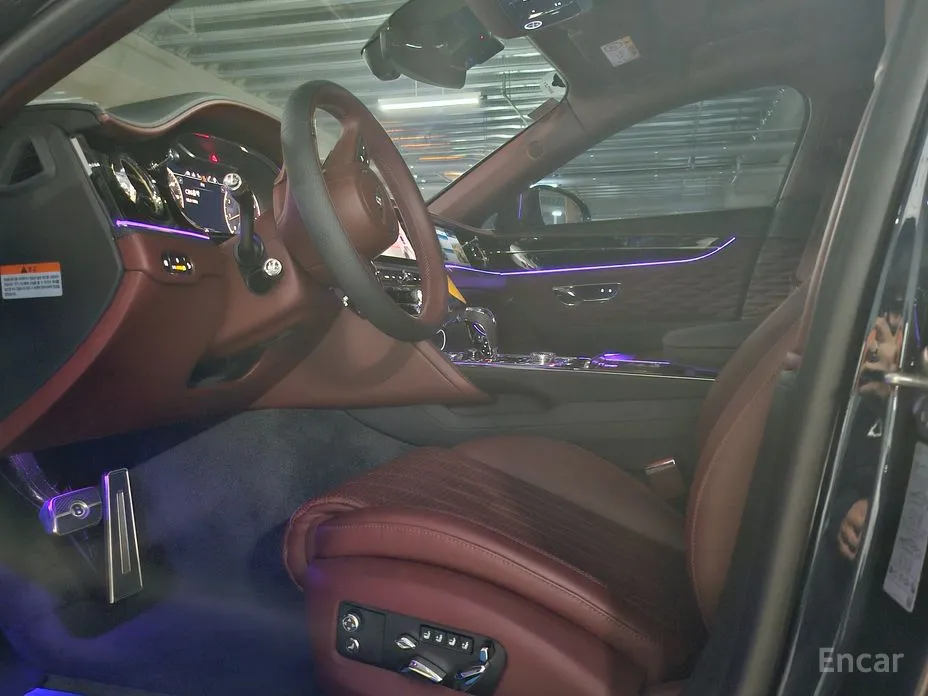 Фото 8 - Bentley Flying Spur