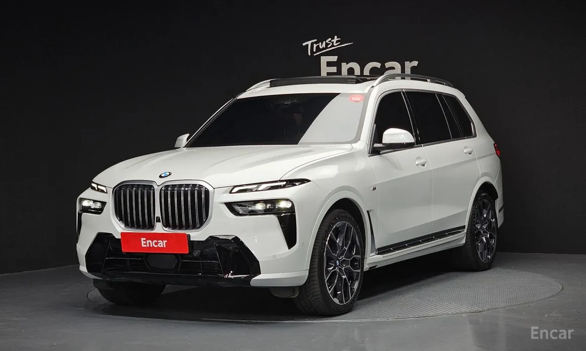 Photo 1 - BMW X7