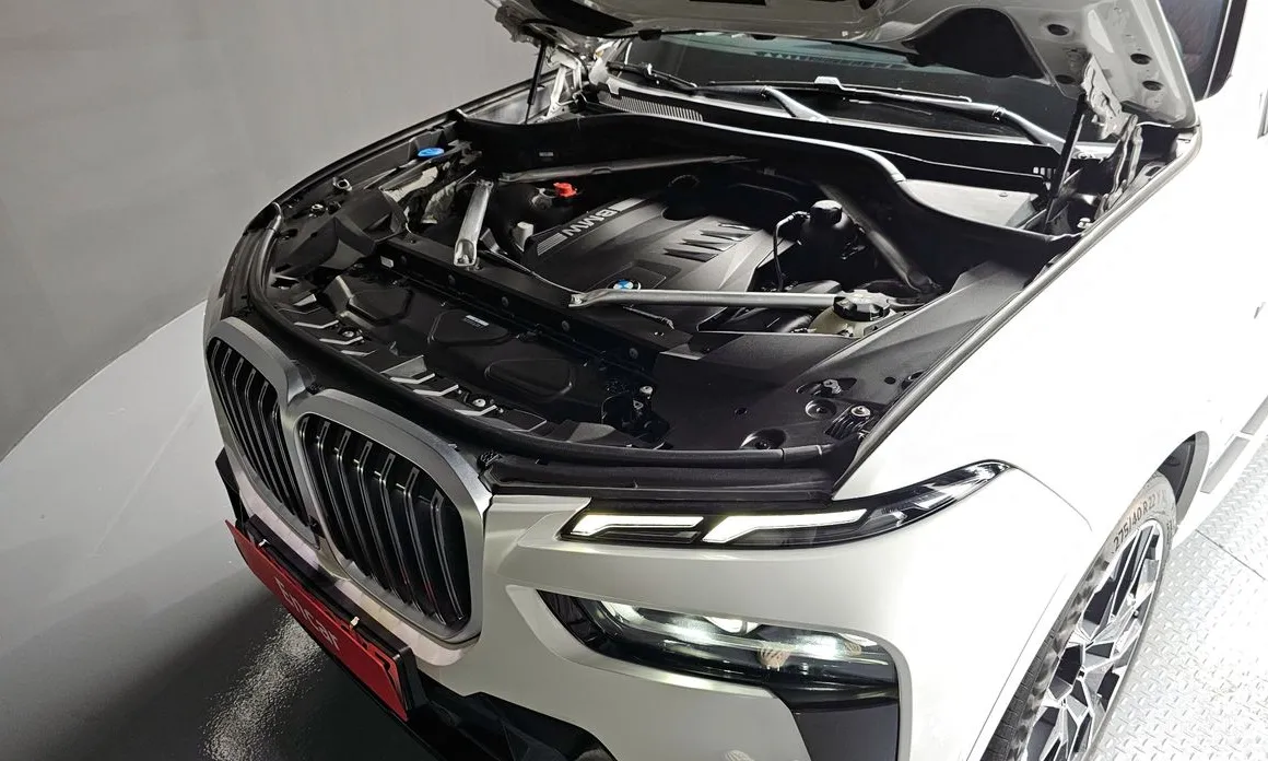 Photo 6 - BMW X7