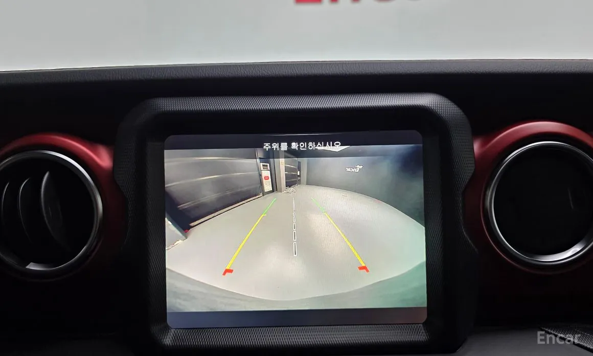 Фото 17 - Jeep Wrangler