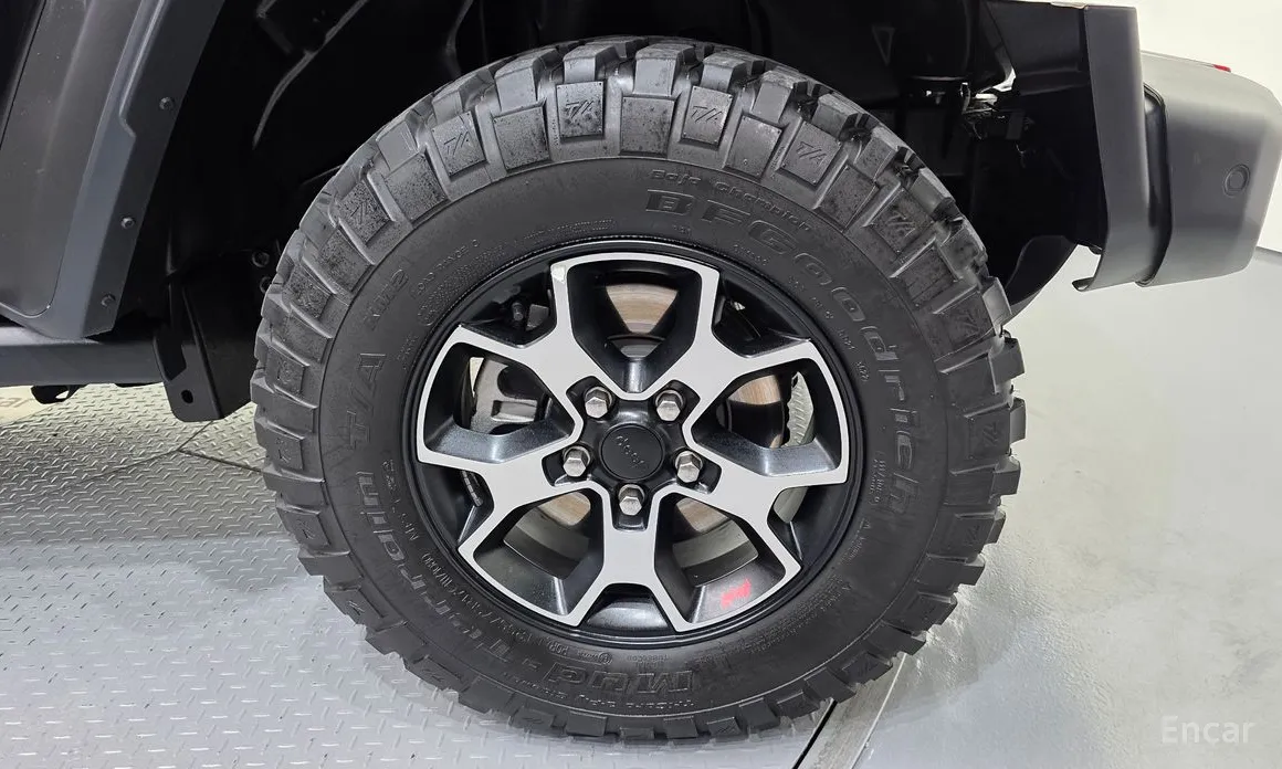 Фото 5 - Jeep Wrangler