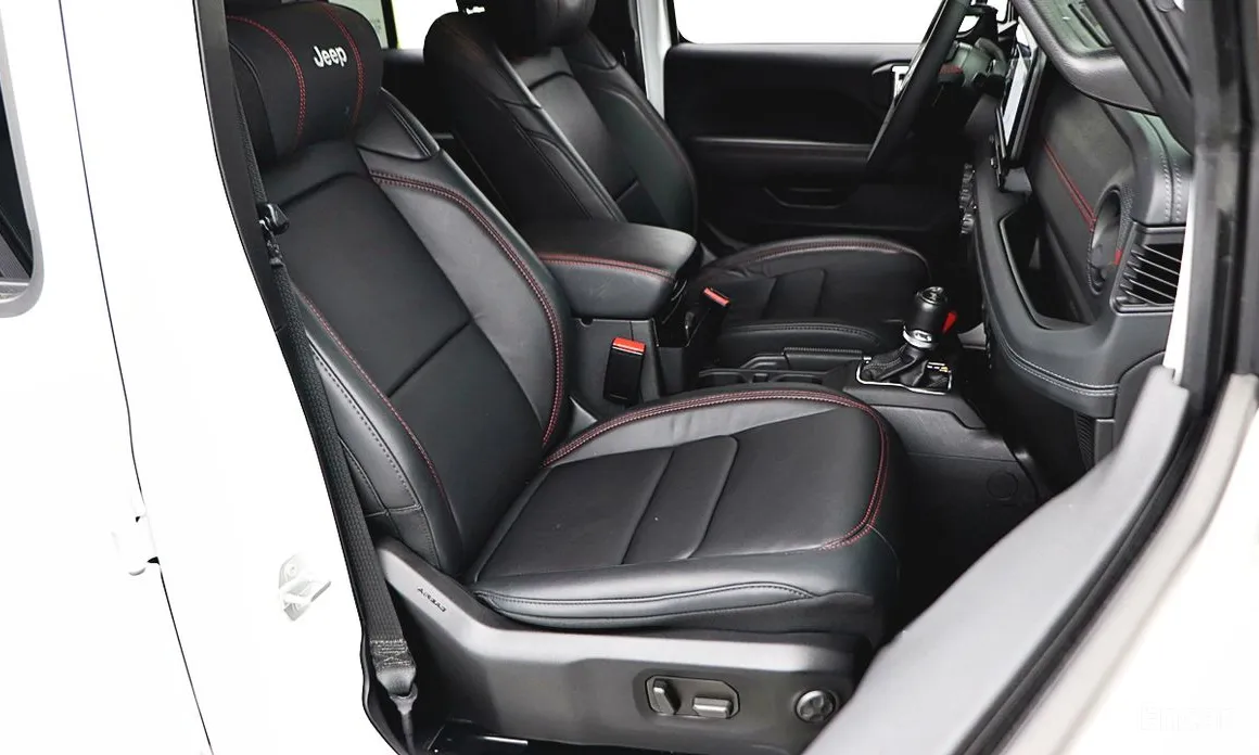 Фото 16 - Jeep Wrangler