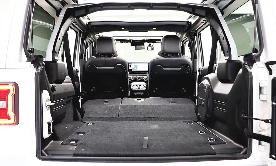 Фото 17 - Jeep Wrangler