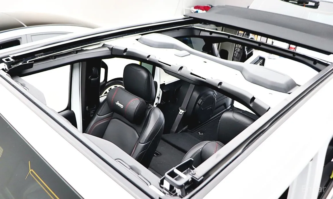 Фото 18 - Jeep Wrangler