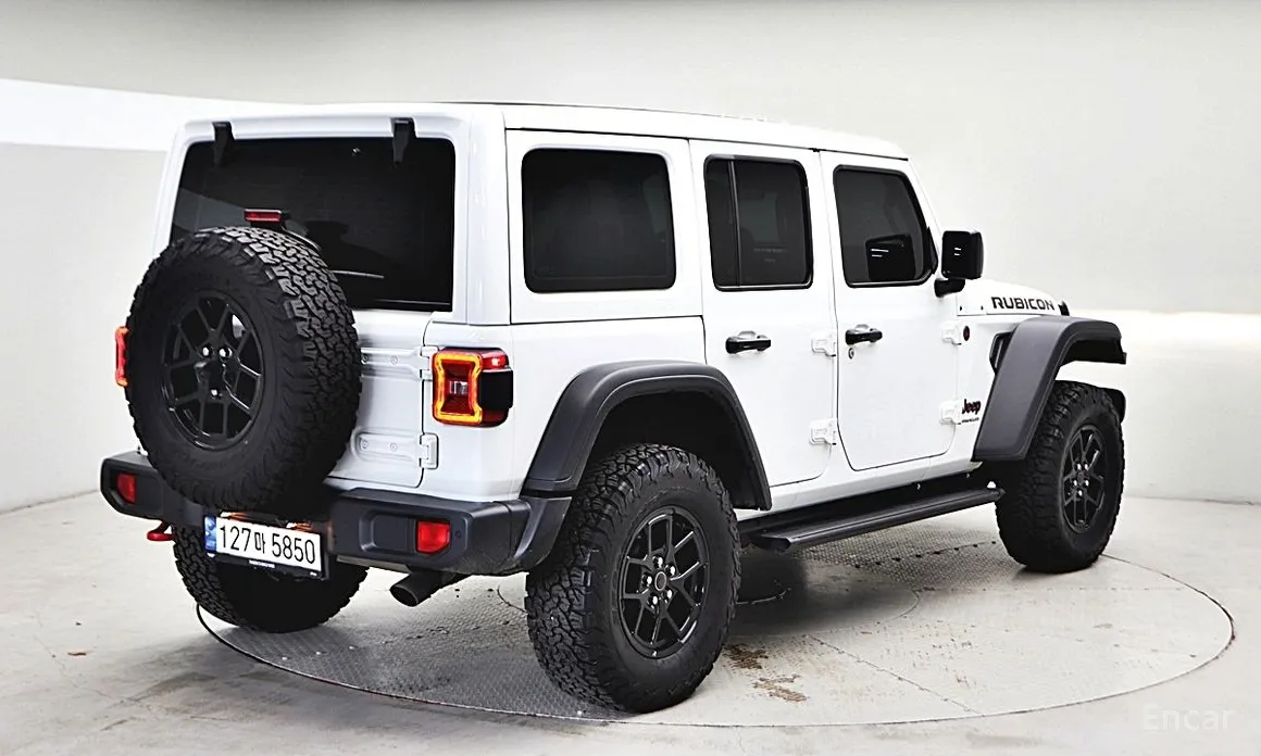 Фото 4 - Jeep Wrangler