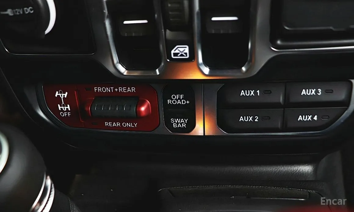 Фото 8 - Jeep Wrangler