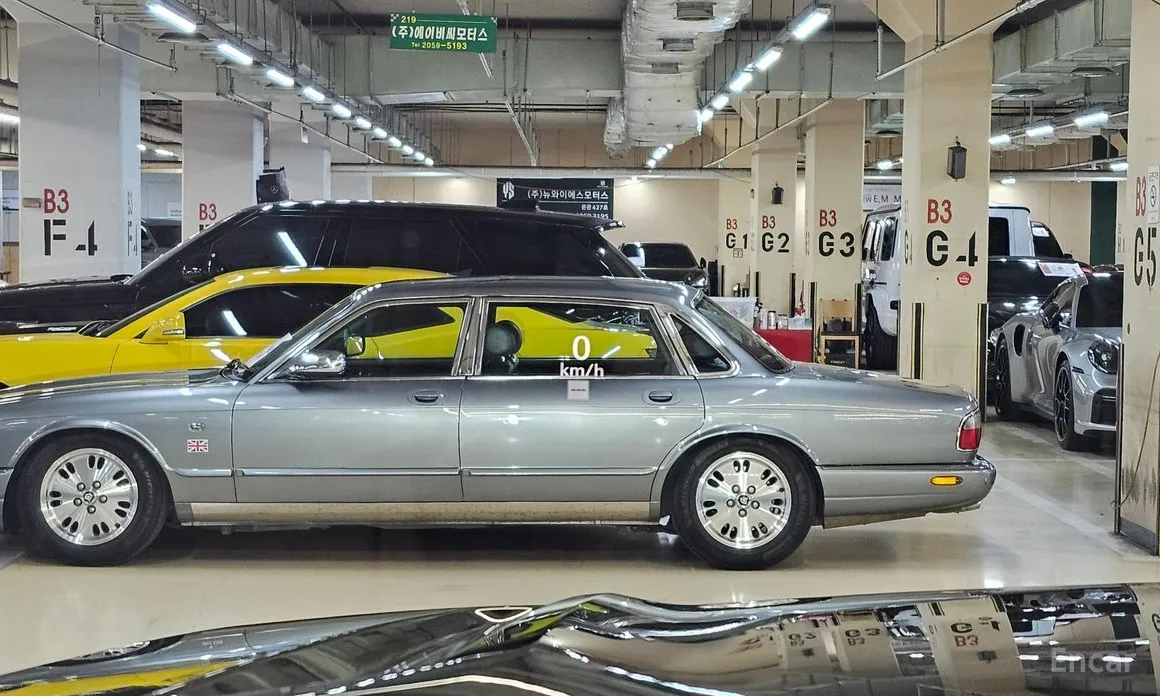 Фото 14 - Cadillac Escalade