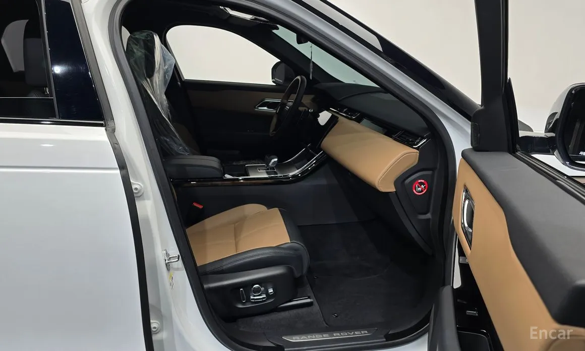 Фото 11 - Land Rover Range Rover Velar