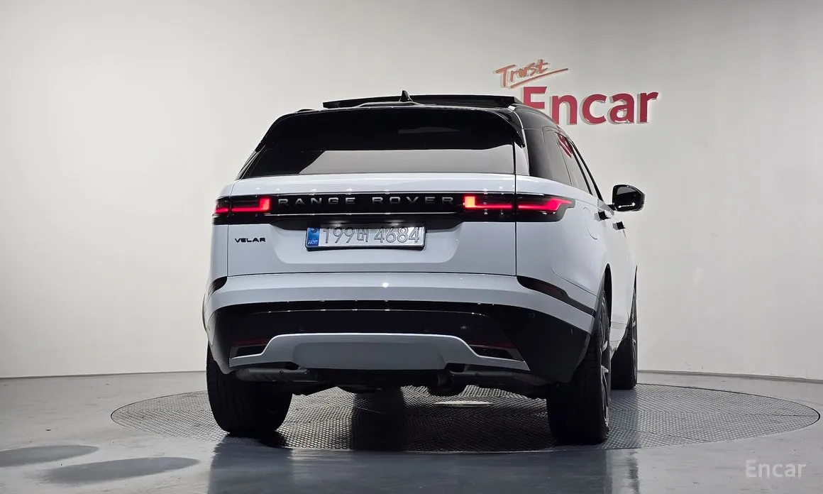 Фото 4 - Land Rover Range Rover Velar