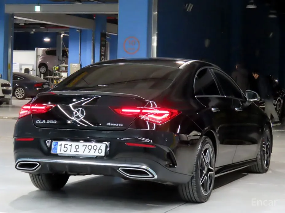 Фото 4 - Mercedes-Benz CLA-Class