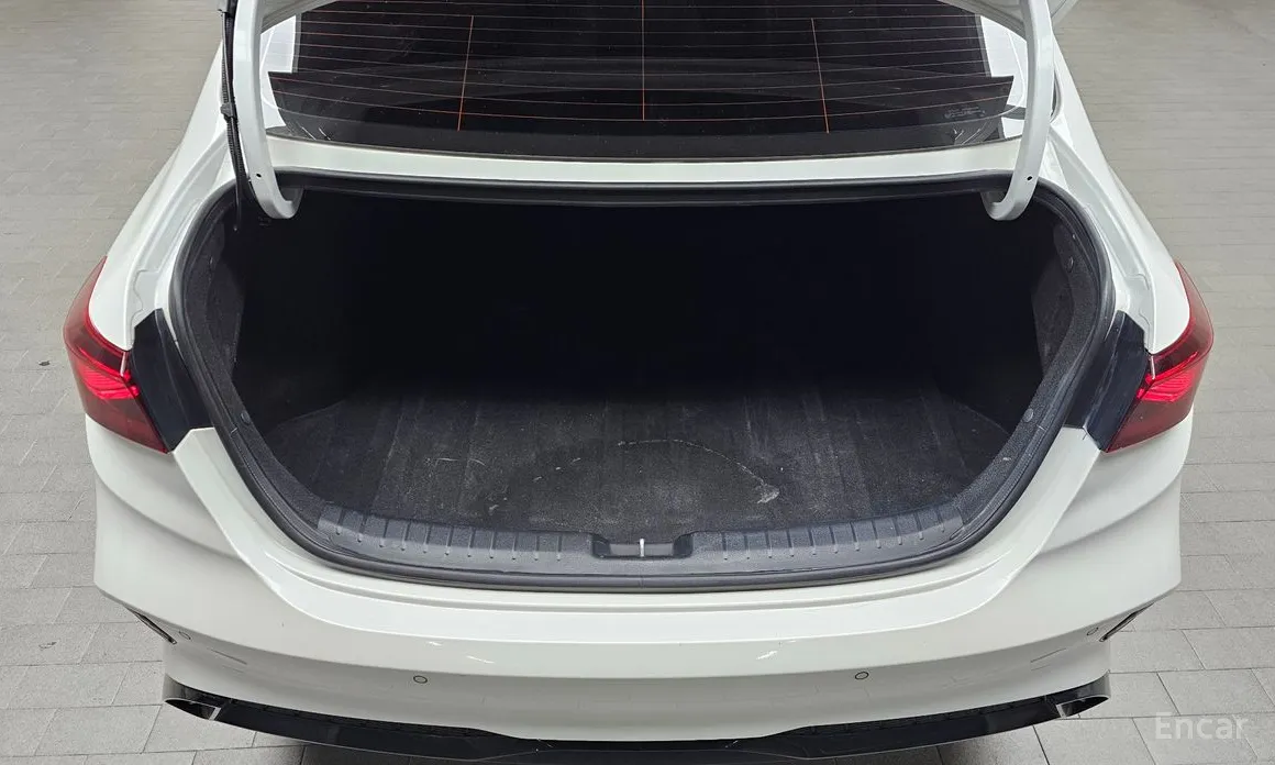 Фото 20 - Kia K3