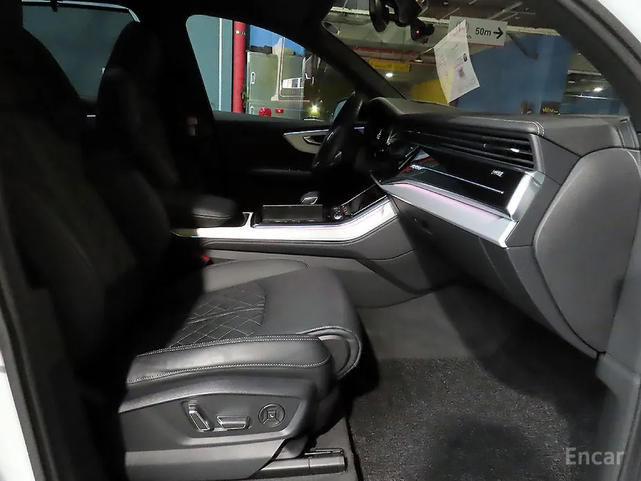 Фото 12 - Audi Q7