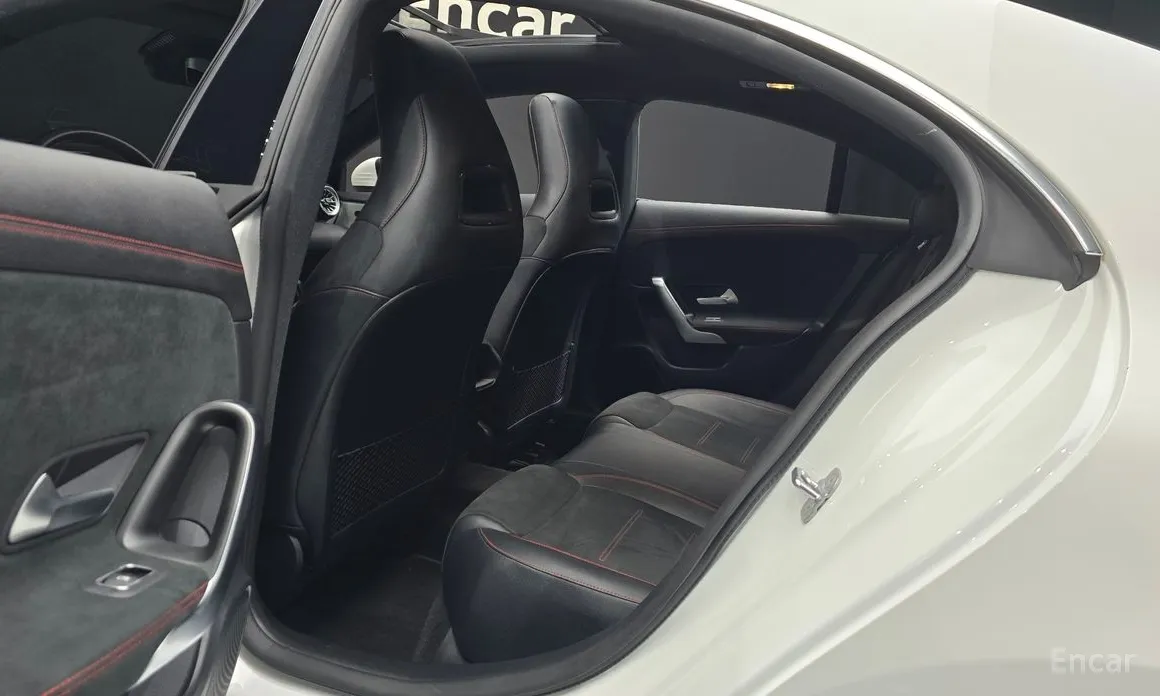 Фото 12 - Mercedes-Benz CLA-Class