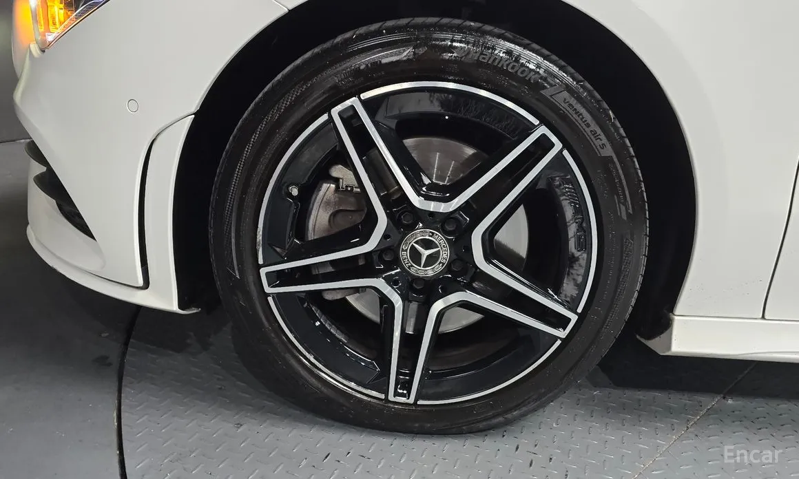 Фото 5 - Mercedes-Benz CLA-Class