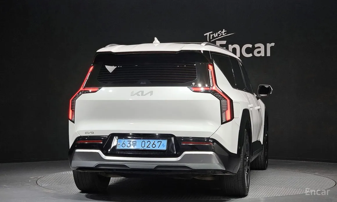 Фото 4 - Kia EV9